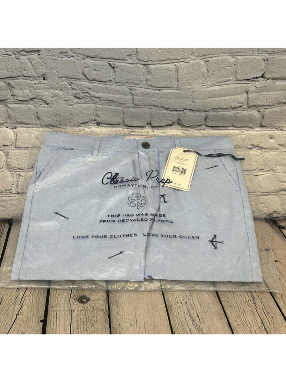 Classic Prep Bow and Arrow Embroidered Hudson Shorts
